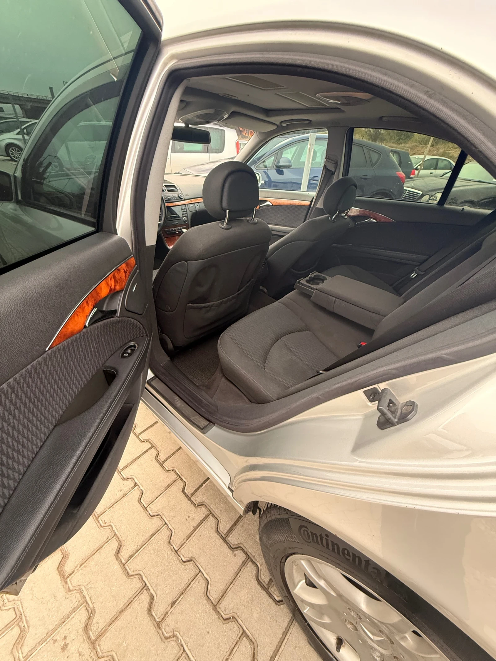 Mercedes-Benz E 270 * *  * * *  | Mobile.bg   12