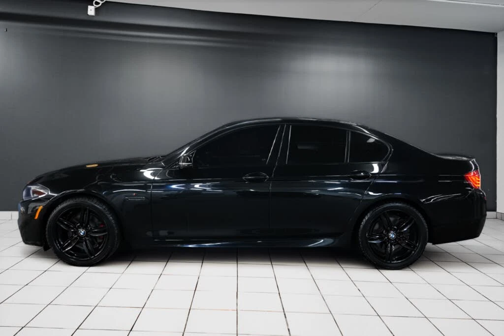 BMW 528 2016 BMW 5 Series 528i xDrive Sedan AWD - изображение 5