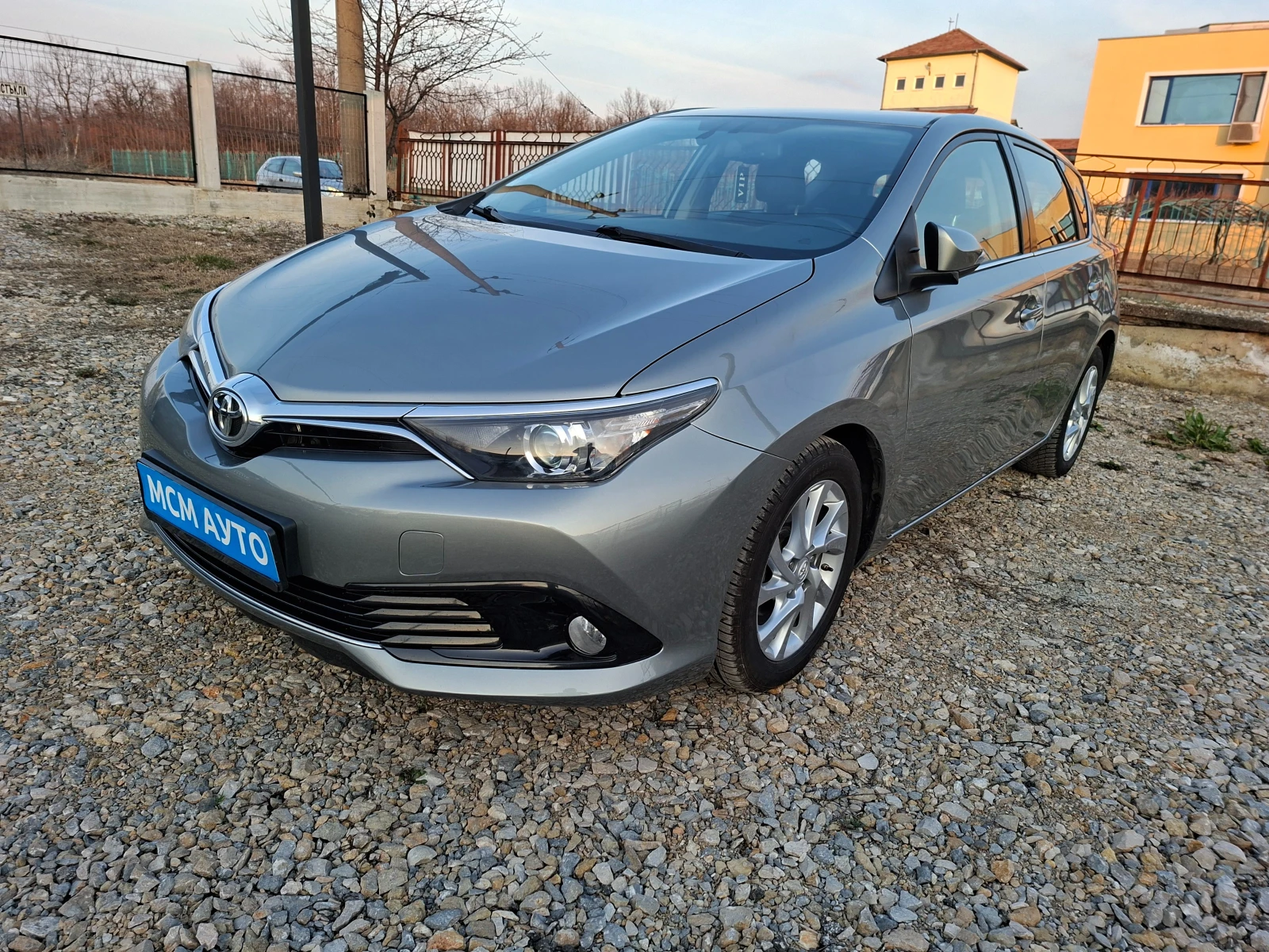 Toyota Auris