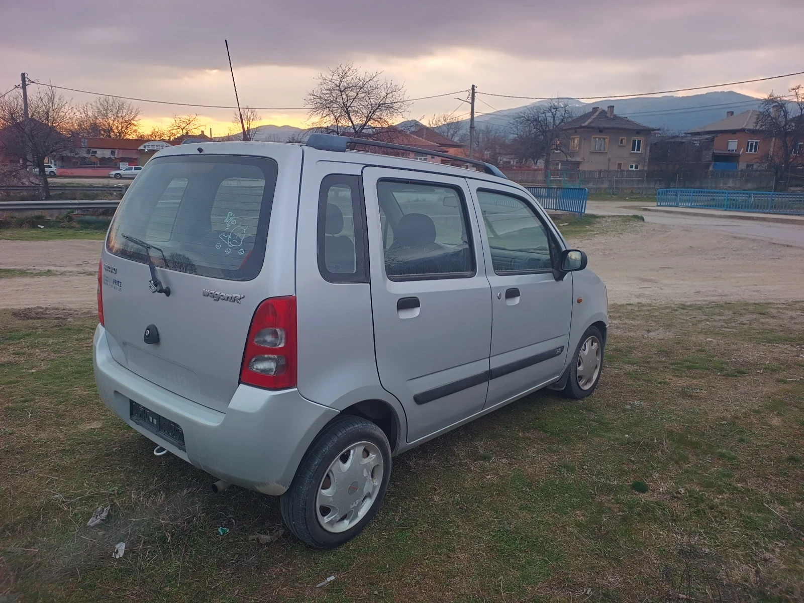 Suzuki Wagon r 1.3I/Климатик , снимка 11 - Автомобили и джипове - 53888048