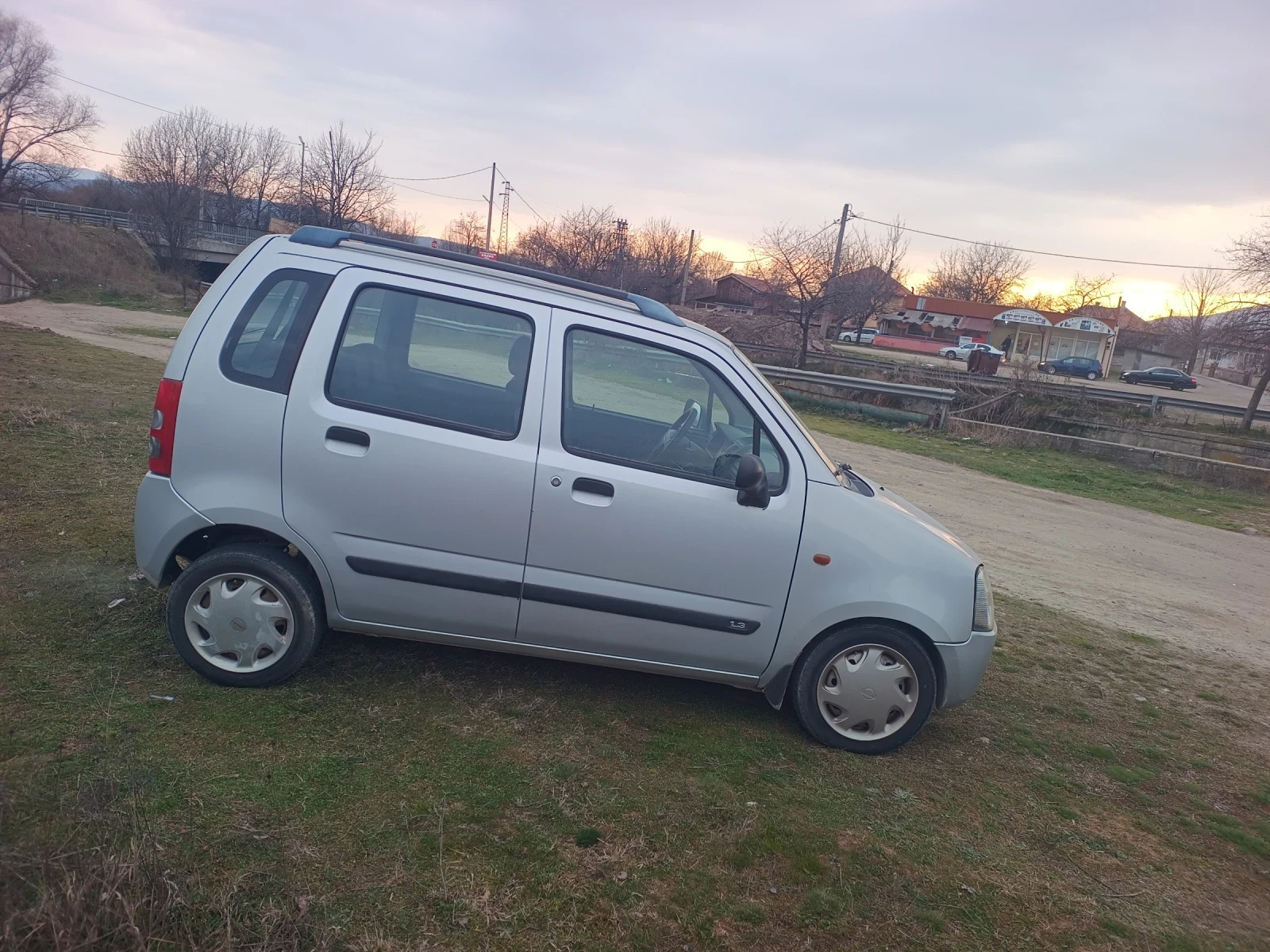 Suzuki Wagon r 1.3I/Климатик , снимка 5 - Автомобили и джипове - 53888048