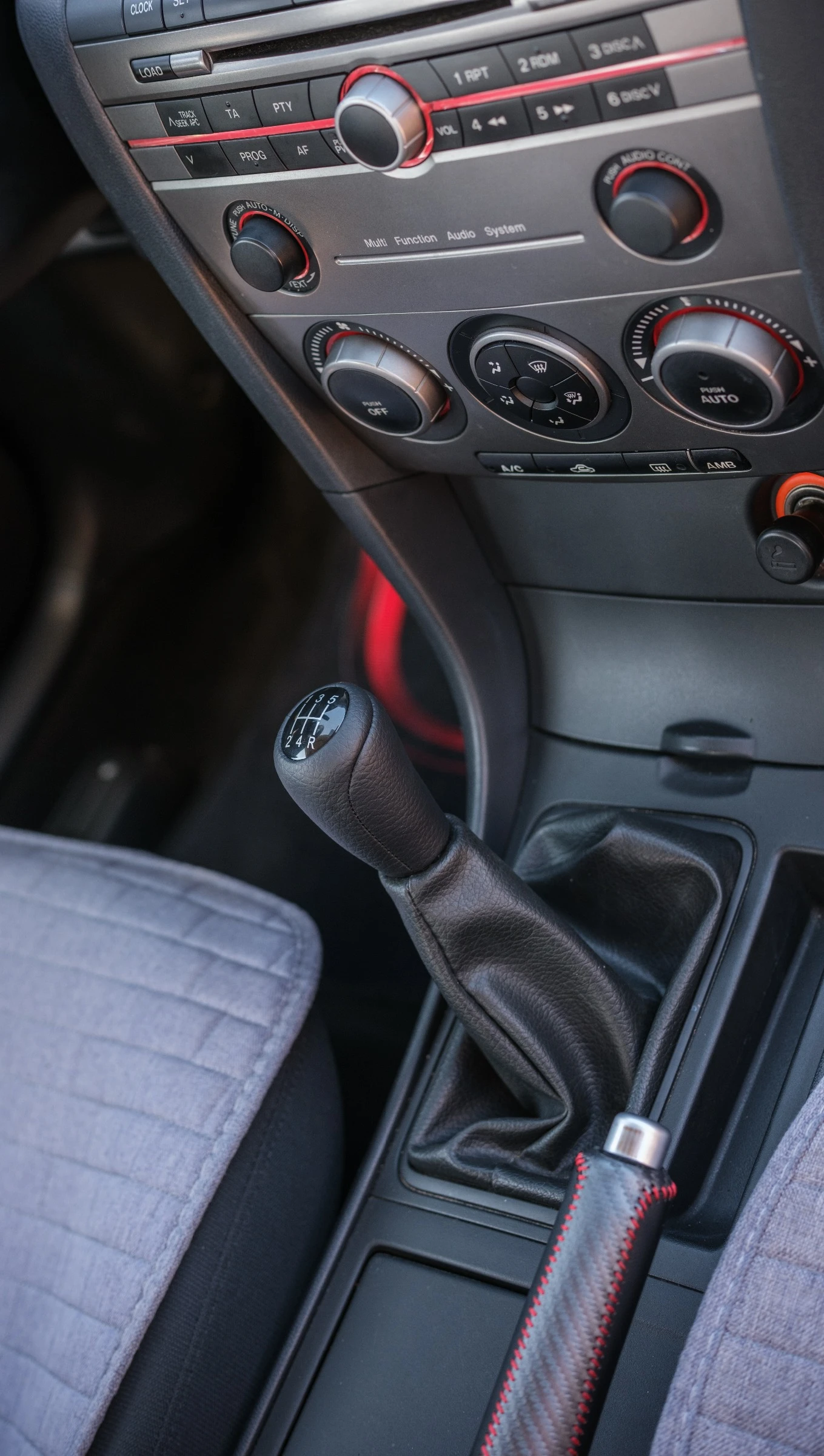 Mazda 3 BK, снимка 10 - Автомобили и джипове - 54156552