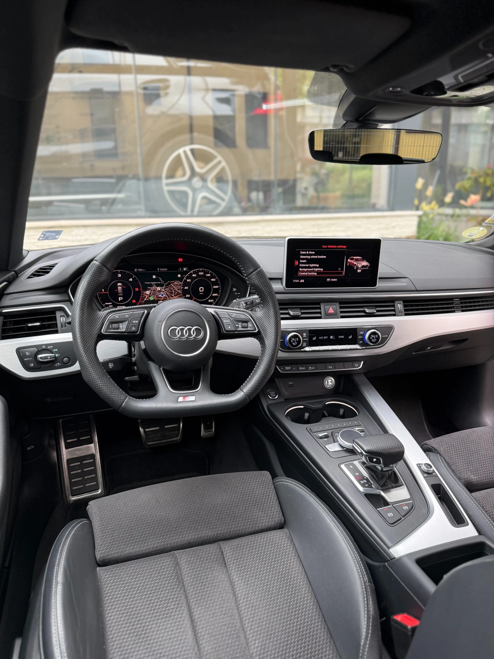 Audi A4 40TDI S-Line/История/Панорама/Virtual Cockpit, снимка 13 - Автомобили и джипове - 54584195