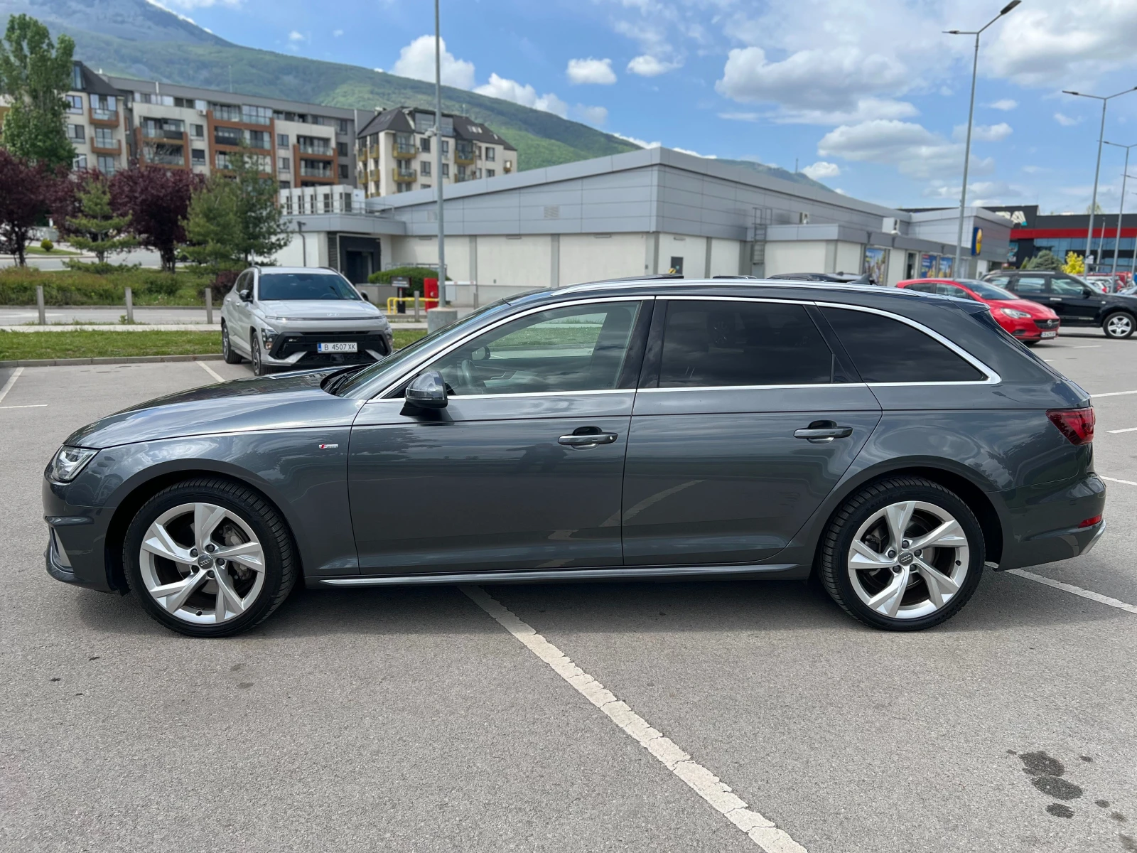 Audi A4 40TDI S-Line/История/Панорама/Virtual Cockpit, снимка 2 - Автомобили и джипове - 54584195
