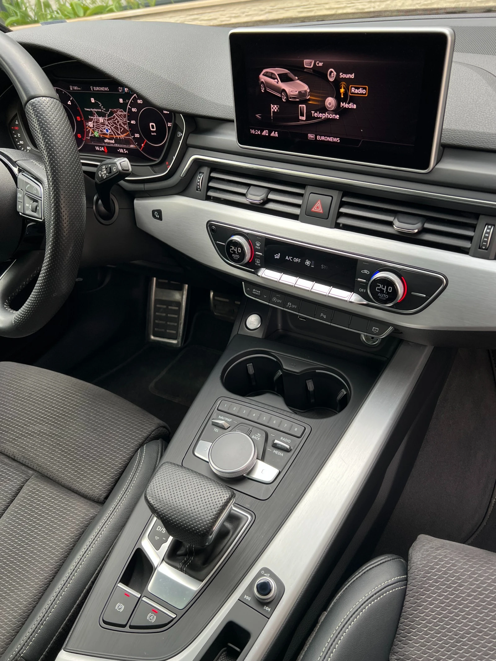 Audi A4 40TDI S-Line/История/Панорама/Virtual Cockpit, снимка 12 - Автомобили и джипове - 54584195