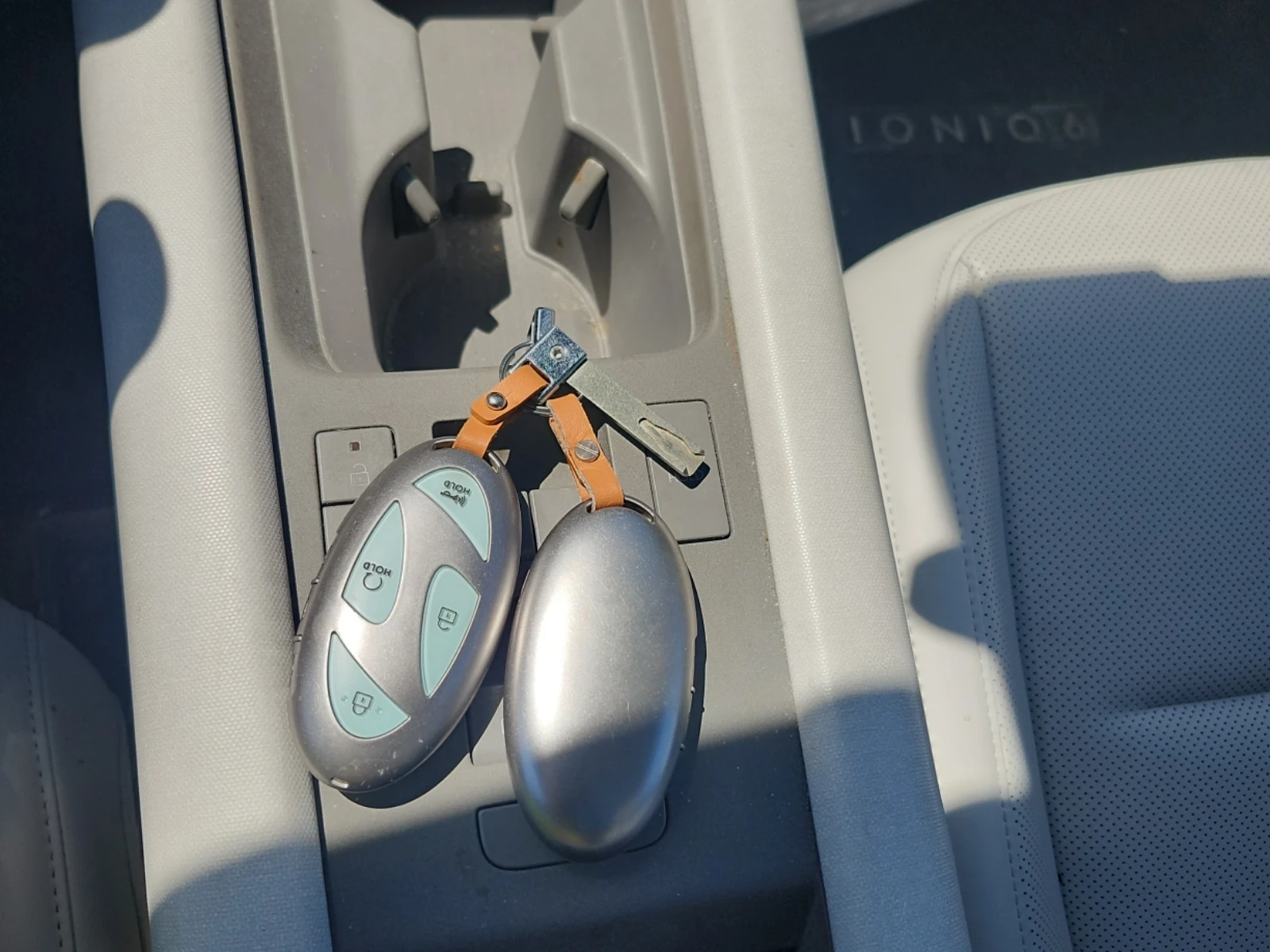Hyundai Ioniq 6 4D Sedan AWD | Preferred Ultim, снимка 15 - Автомобили и джипове - 54725240