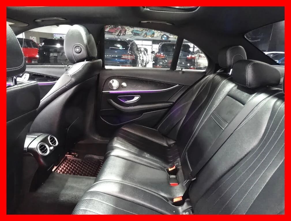 Mercedes-Benz E 300 4MATIC/AMG LINE/PANORAMA/360CAM/BURMESTER, снимка 9 - Автомобили и джипове - 55217592