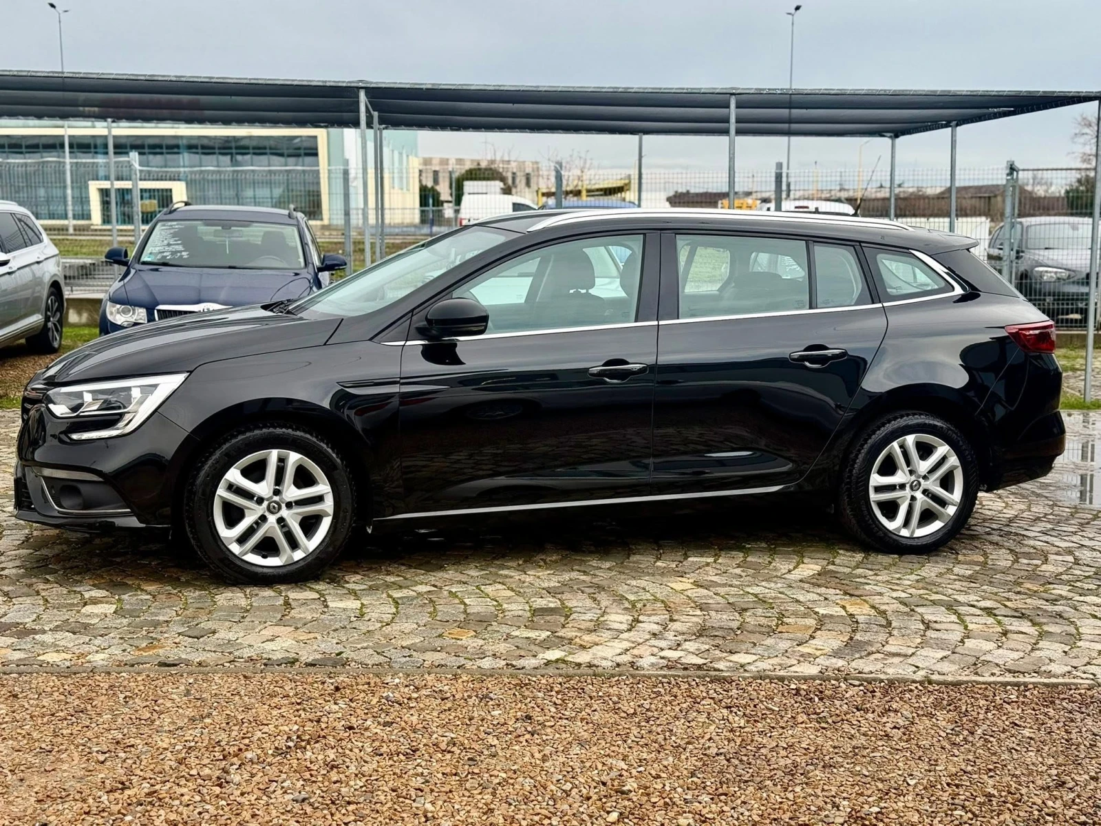 Renault Megane АВТОМАТИК, снимка 2 - Автомобили и джипове - 55348091