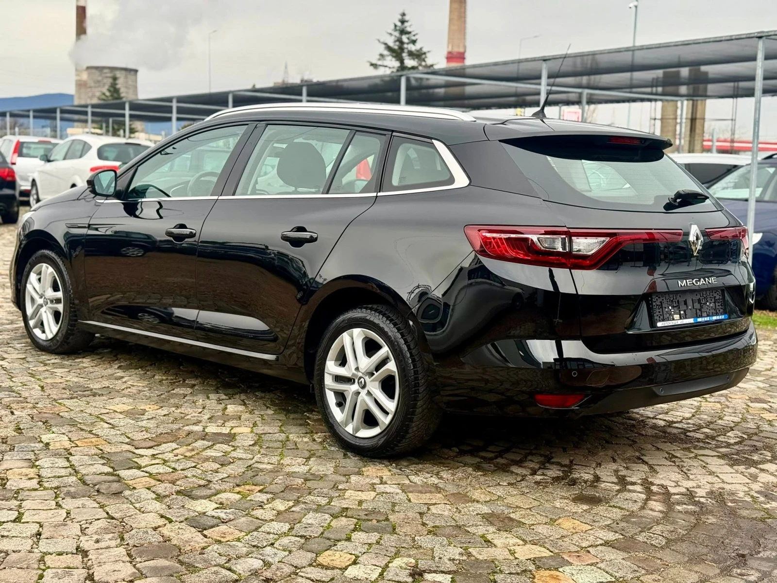 Renault Megane АВТОМАТИК, снимка 3 - Автомобили и джипове - 55348091