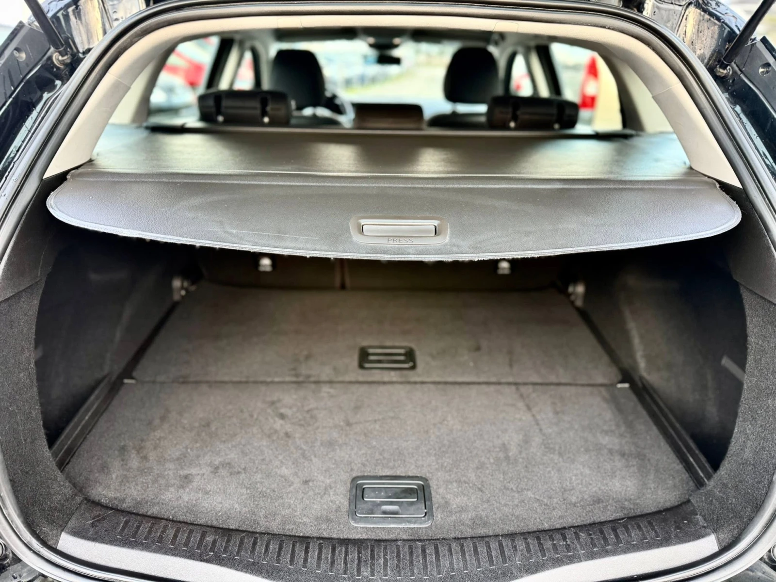 Renault Megane АВТОМАТИК, снимка 16 - Автомобили и джипове - 55348091