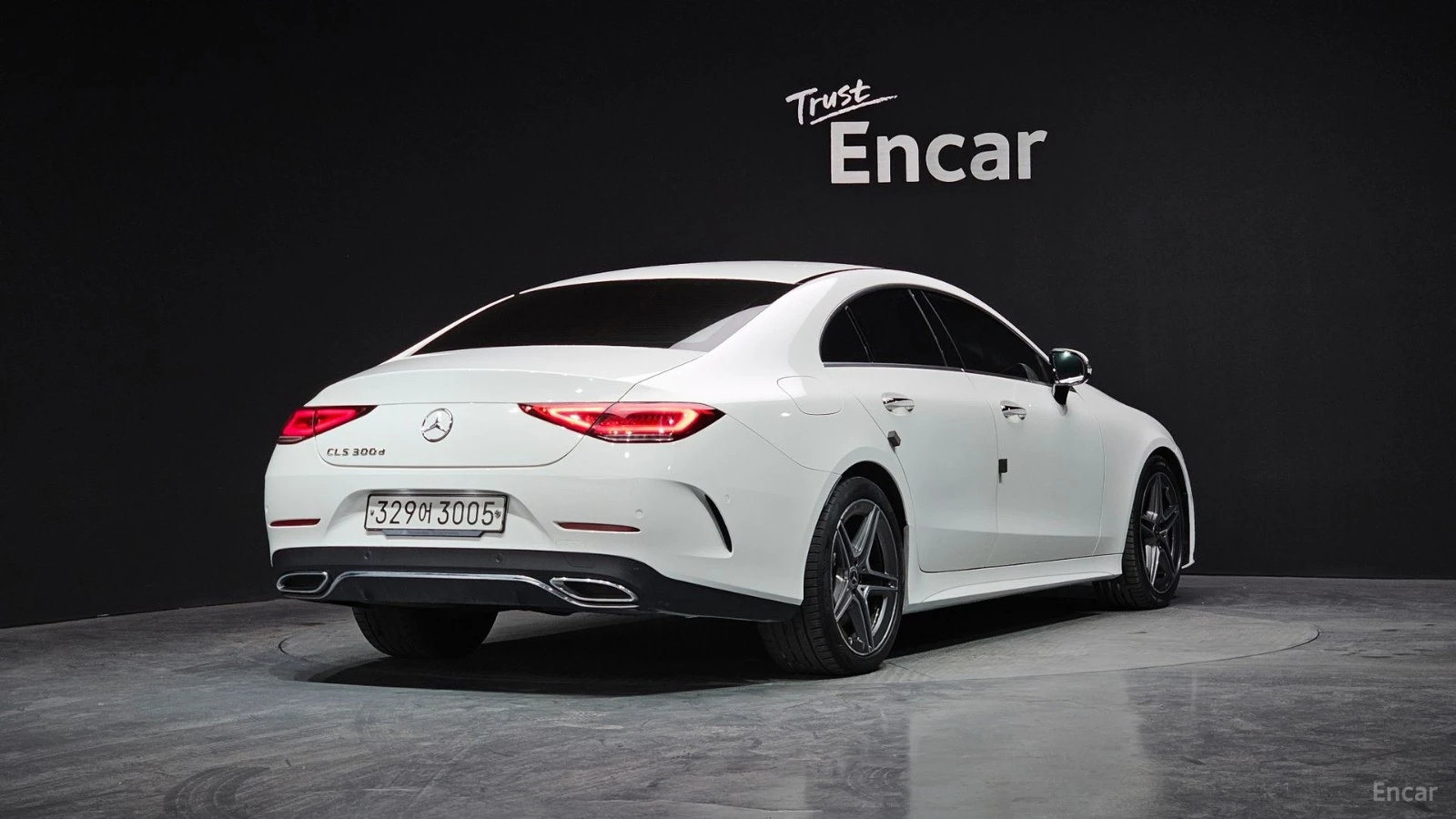 Mercedes-Benz CLS 300 AMG* ПОДГРЕВ* КАМЕРА* ПАМЕТ* BURMESTER* ПАНОРАМА, снимка 3 - Автомобили и джипове - 55566239