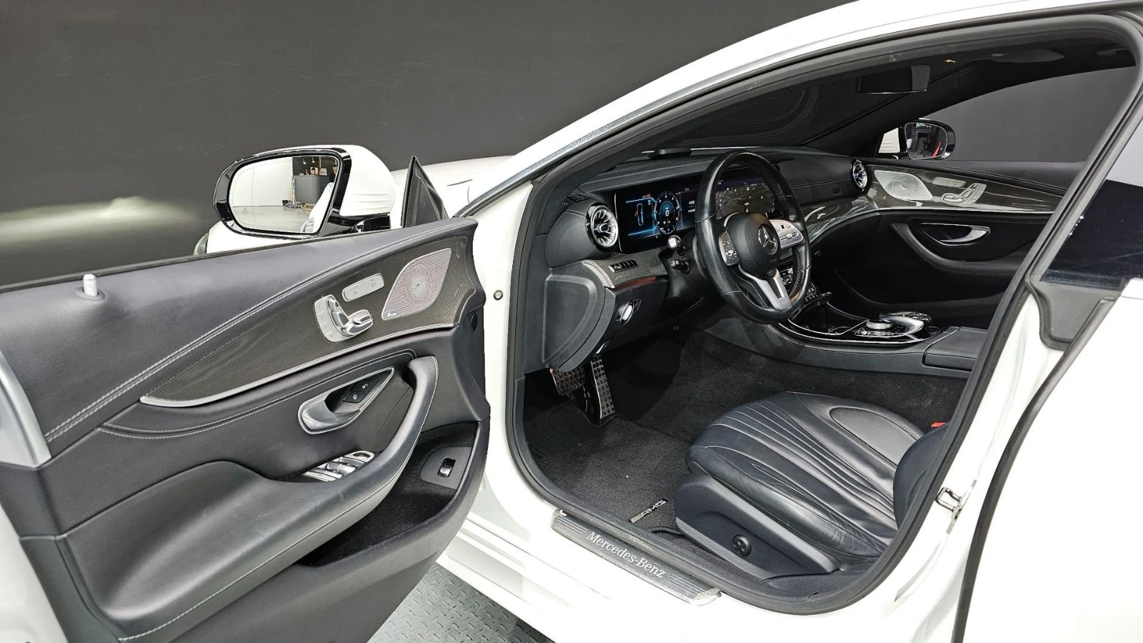 Mercedes-Benz CLS 300 AMG* ПОДГРЕВ* КАМЕРА* ПАМЕТ* BURMESTER* ПАНОРАМА, снимка 10 - Автомобили и джипове - 55566239