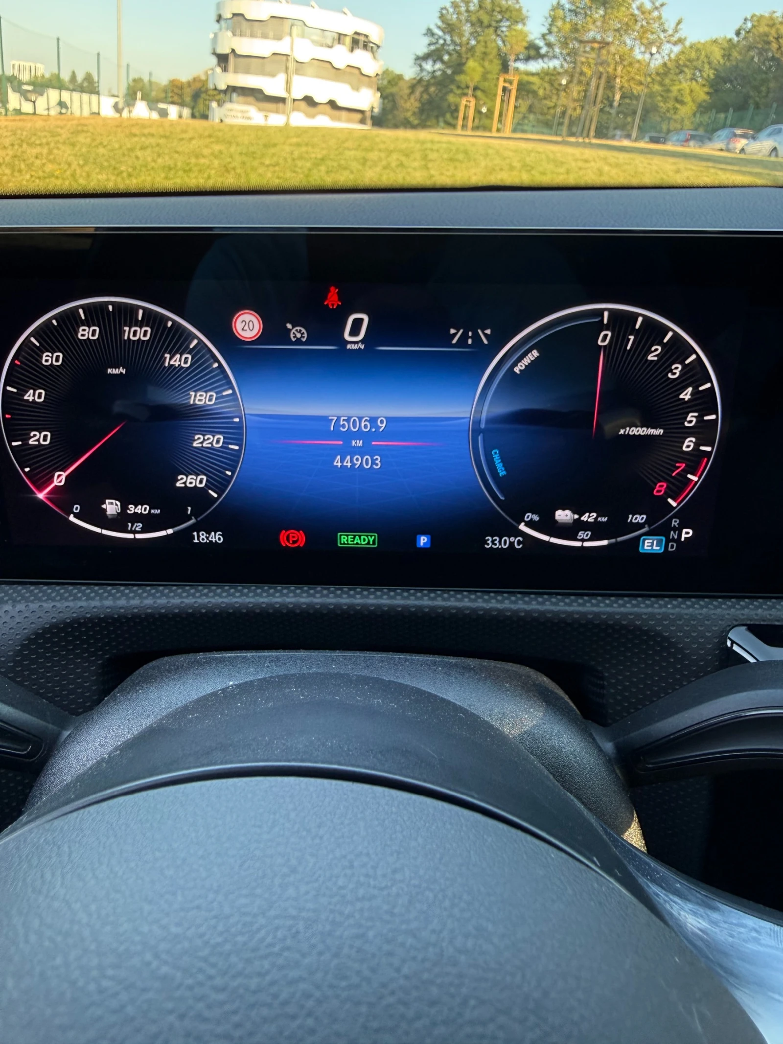 Mercedes-Benz CLA 250, снимка 7 - Автомобили и джипове - 55695630
