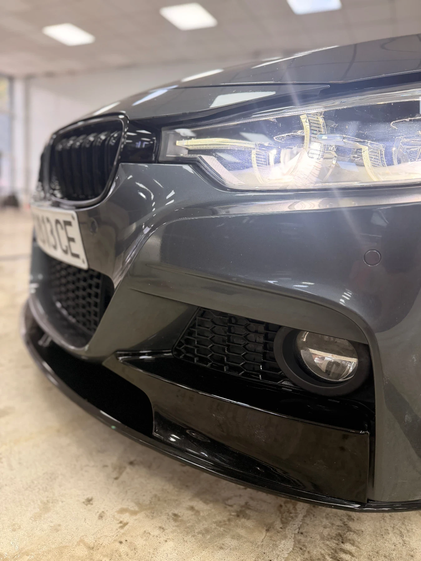 BMW 320 B47 * M-Sport * xDrive* Кожен салон Dakota Oyster*, снимка 3 - Автомобили и джипове - 56238144