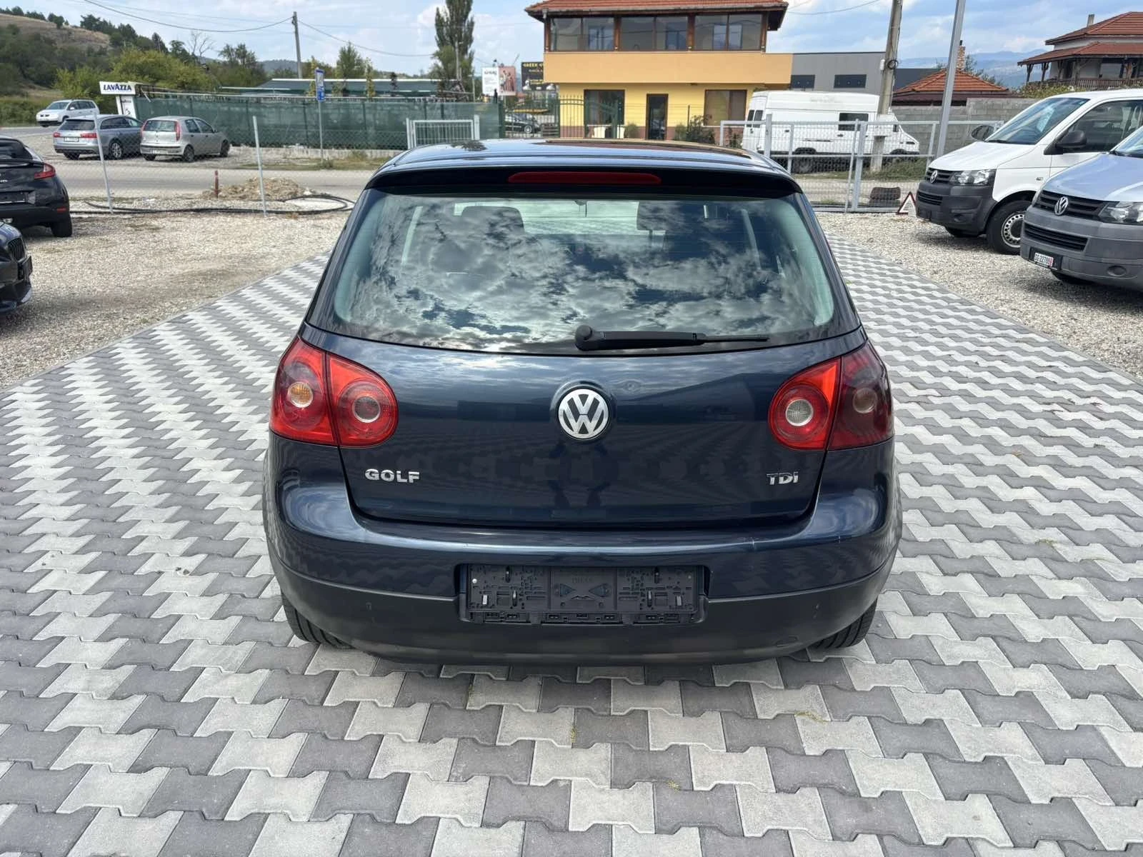 VW Golf 5 , снимка 5 - Автомобили и джипове - 56350560