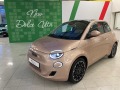 Fiat 500 е LA PRIMA 3+1 42 kWh 118 hp 320 km, снимка 1 - Автомобили и джипове - 43489533