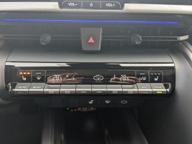 Toyota C-HR 2.0 Hybrid Lounge* Leather* Panorama* AMBI* JBL*, снимка 14 - Автомобили и джипове - 44051820