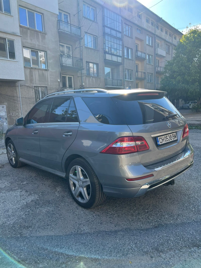 Mercedes-Benz ML 350 bluetec 4matic, снимка 3 - Автомобили и джипове - 47653581