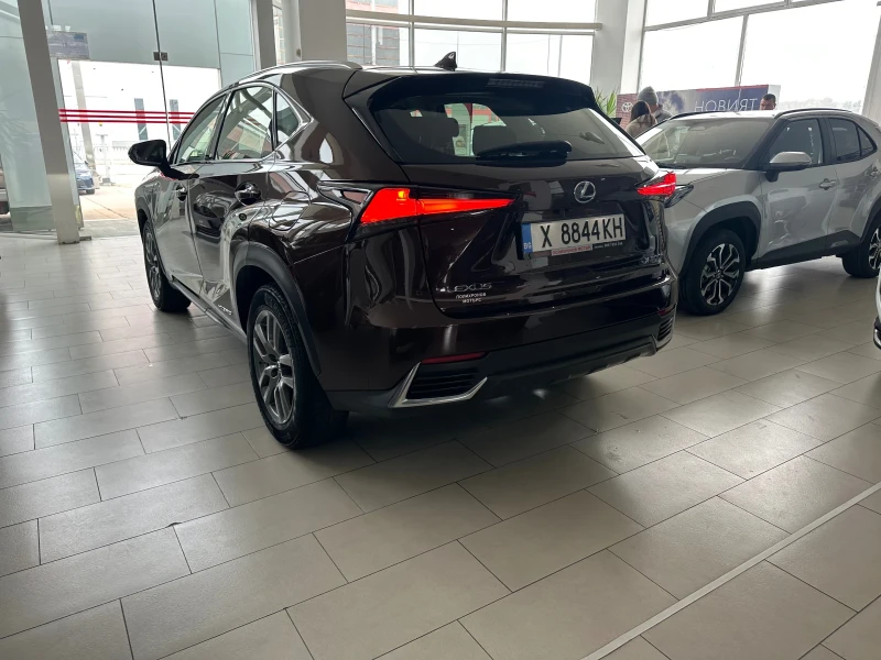 Lexus NX 300h, снимка 3 - Автомобили и джипове - 49303129