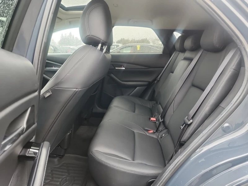 Mazda CX-30 * GS * CARFAX * БЕЗ ПЪРВОНАЧАЛНА ВНОСКА, снимка 12 - Автомобили и джипове - 52573596