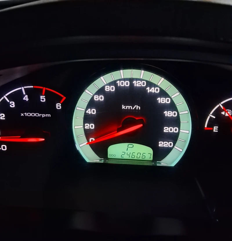 SsangYong Rexton 2.7, снимка 14 - Автомобили и джипове - 52663620