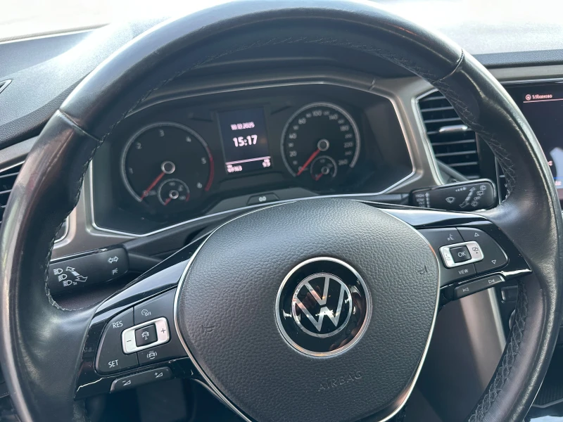 VW T-Roc 2.0TDI, снимка 9 - Автомобили и джипове - 52726559