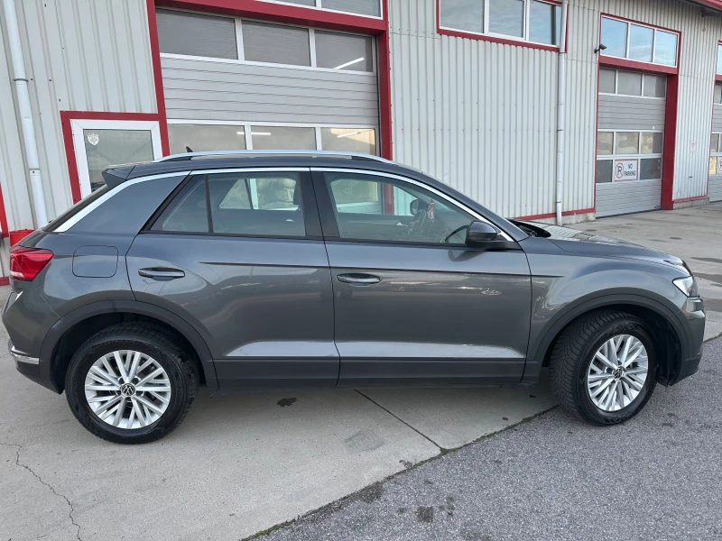 VW T-Roc 2.0TDI, снимка 6 - Автомобили и джипове - 52726559