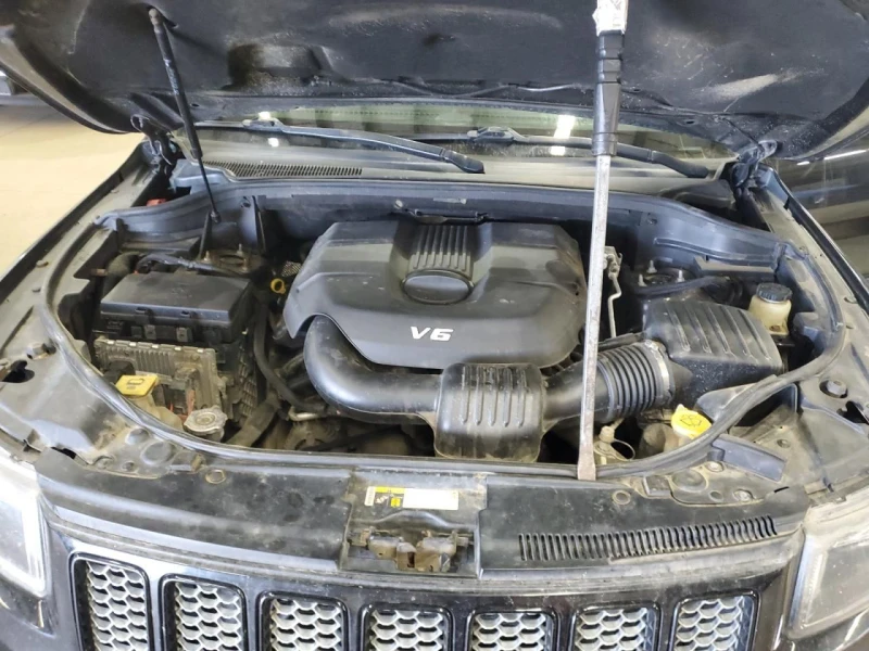 Jeep Grand cherokee, снимка 12 - Автомобили и джипове - 52851971