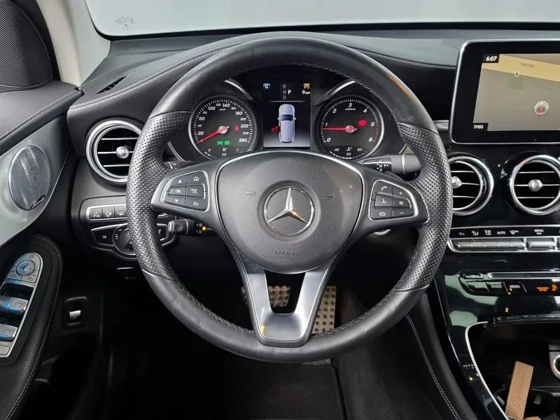 Mercedes-Benz GLC 250 D 4Matic X253, снимка 13 - Автомобили и джипове - 55557272