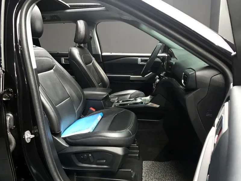 Ford Explorer 3.3 HYBRID, снимка 11 - Автомобили и джипове - 55703045