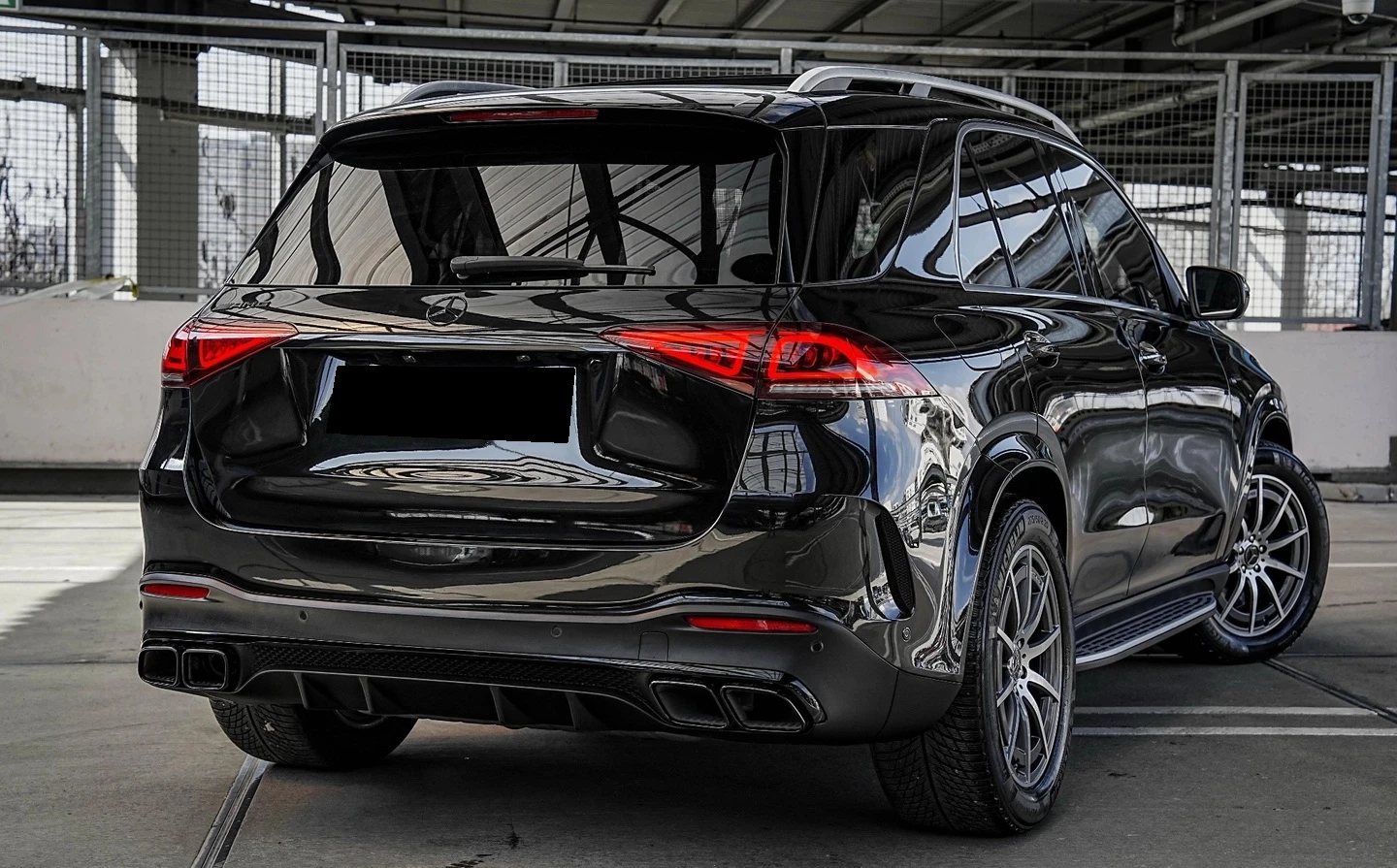 Mercedes-Benz GLE 53 4MATIC AMG 4MATIC+ DISTRONIC, снимка 2 - Автомобили и джипове - 53916235