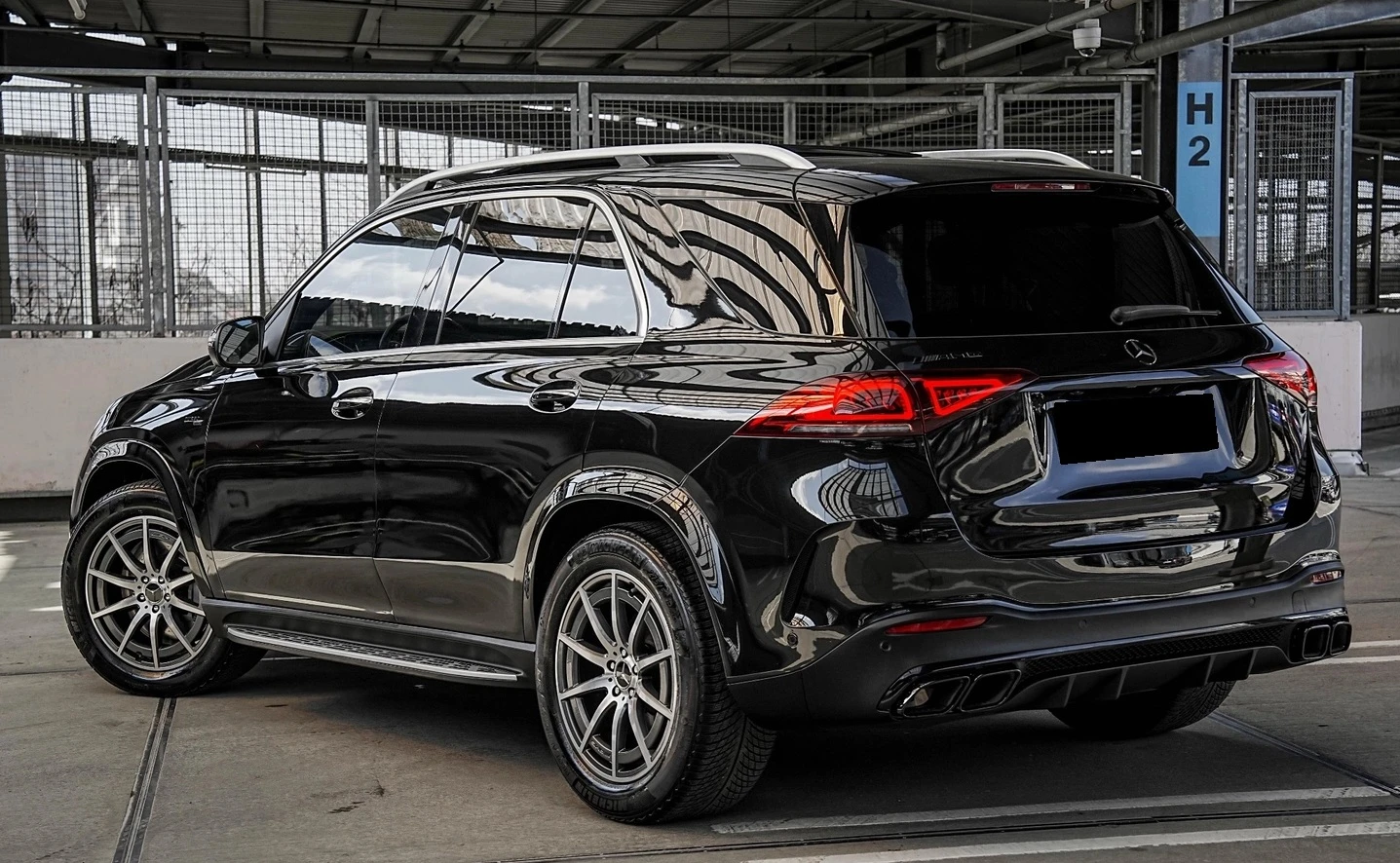 Mercedes-Benz GLE 53 4MATIC AMG 4MATIC+ DISTRONIC, снимка 3 - Автомобили и джипове - 53916235