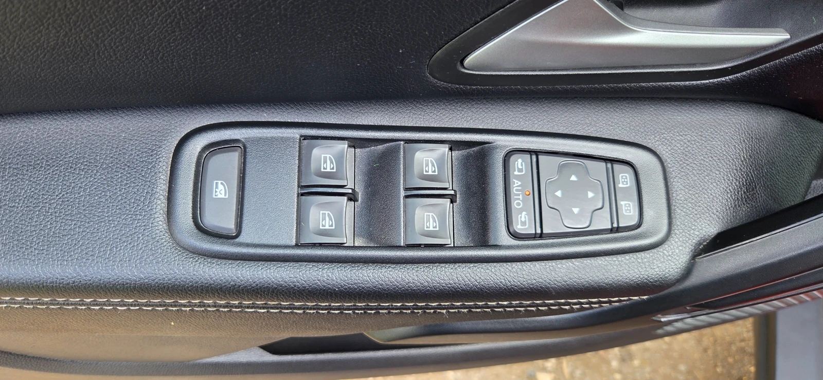 Dacia Duster  Journey , снимка 14 - Автомобили и джипове - 54150735