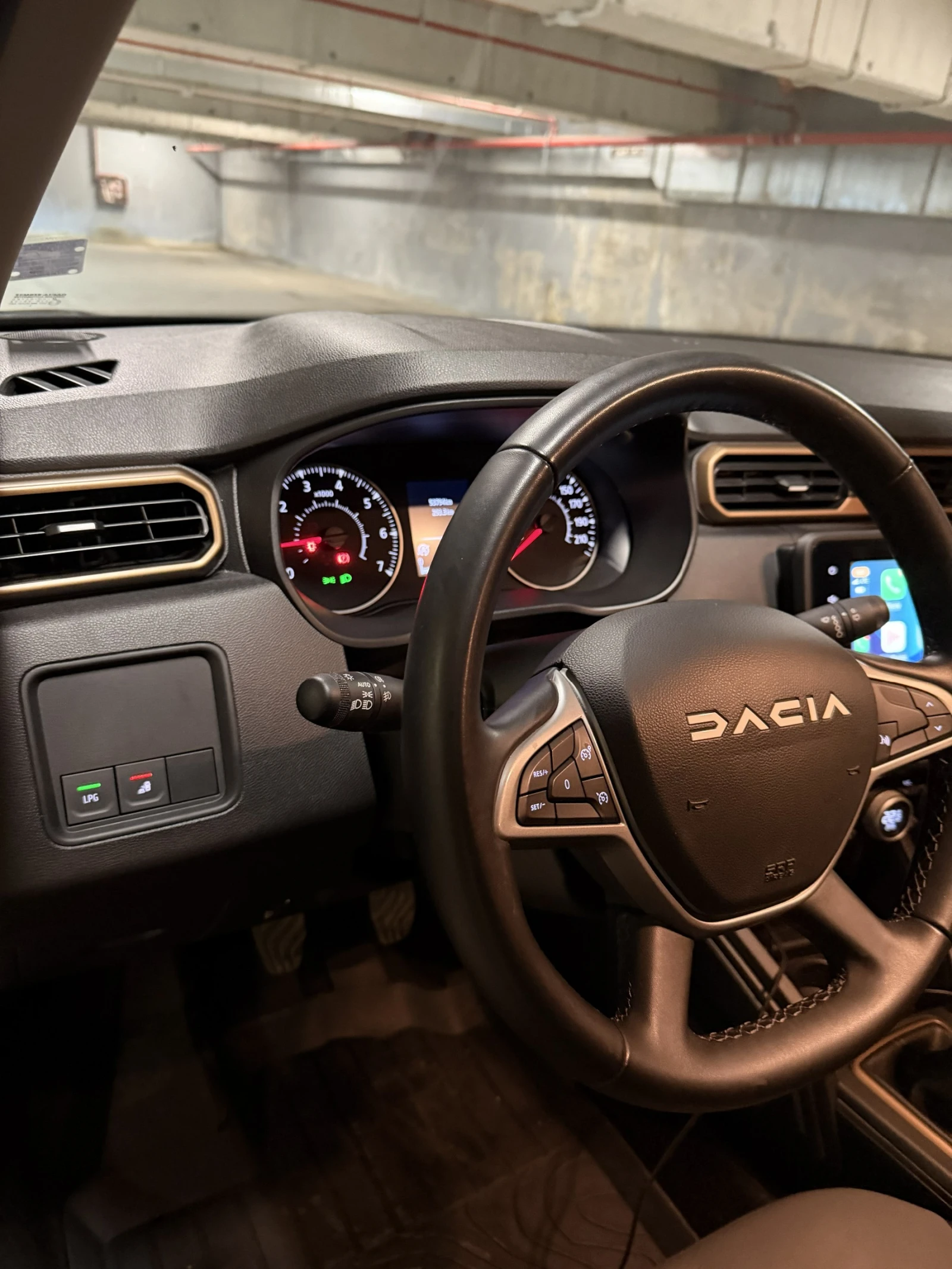 Dacia Duster Extreme, фабрична газ, в гаранция, снимка 9 - Автомобили и джипове - 54617141