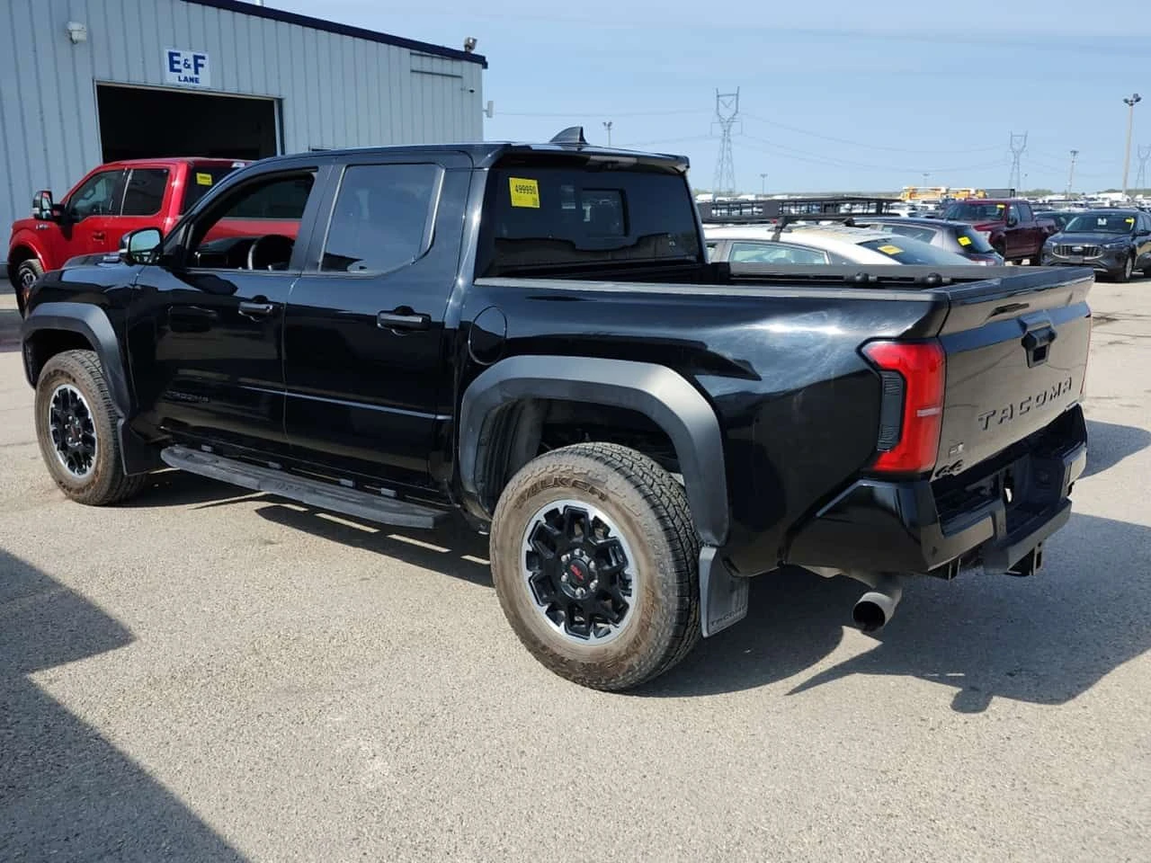 Toyota Tacoma | LIMITED HYBRID CREW CAB SHORT BED | CARFAX | Mobile.bg � ����������� 4