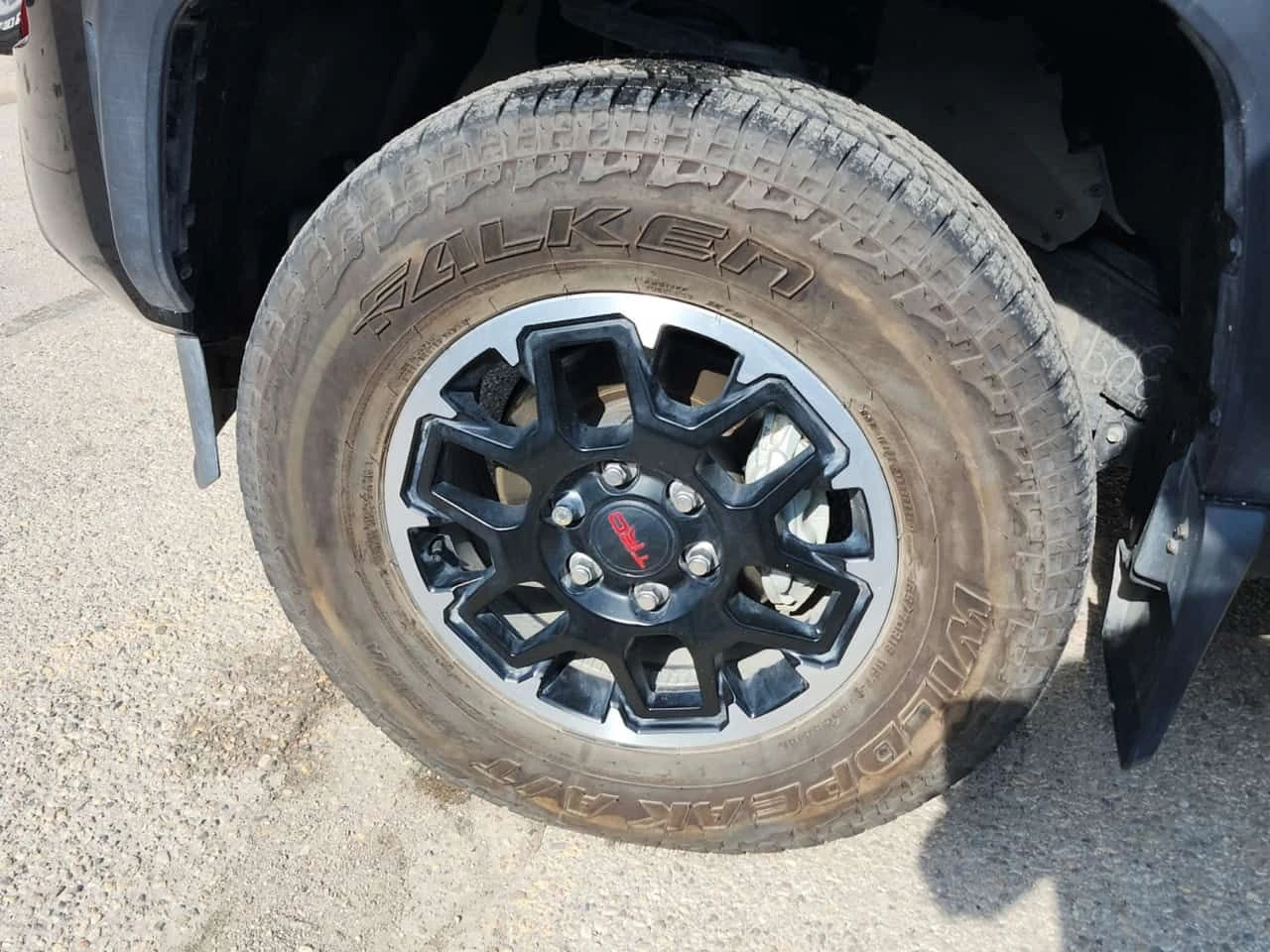 Toyota Tacoma | LIMITED HYBRID CREW CAB SHORT BED | CARFAX | Mobile.bg � ����������� 6