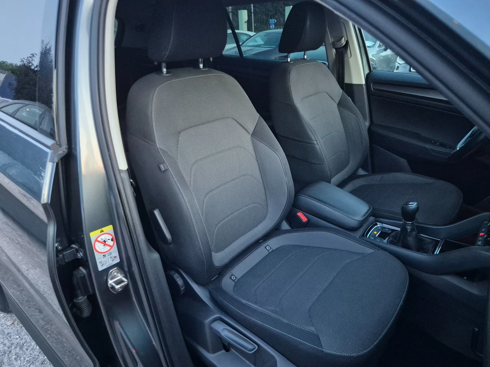 Skoda Kodiaq 2.0TDI* 4X4* 7-МЕСТA* NAVI* STYLE, снимка 14 - Автомобили и джипове - 55093532