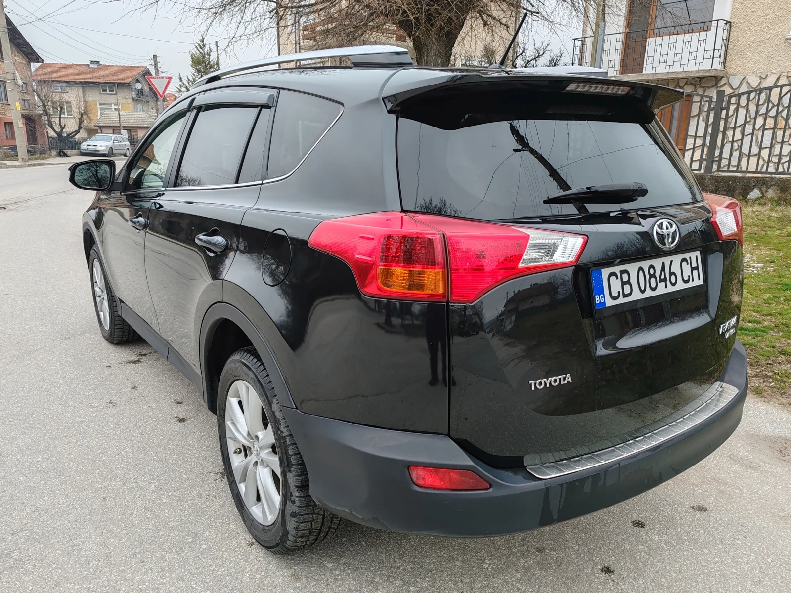 Toyota Rav4 2.2 150, снимка 7 - Автомобили и джипове - 55476618