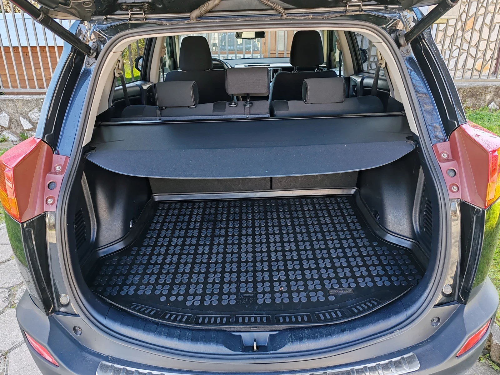 Toyota Rav4 2.2 150, снимка 15 - Автомобили и джипове - 55476618