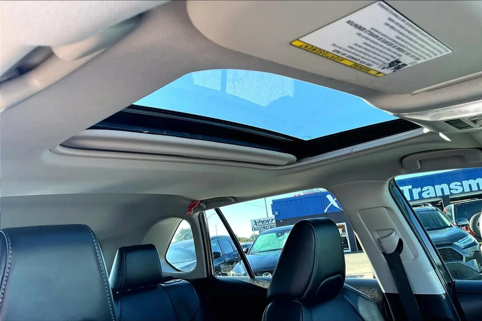 Toyota Rav4 AWD | LEATHER | SUNROOF | TOUCHSCREEN | XLE | , снимка 13 - Автомобили и джипове - 56025398