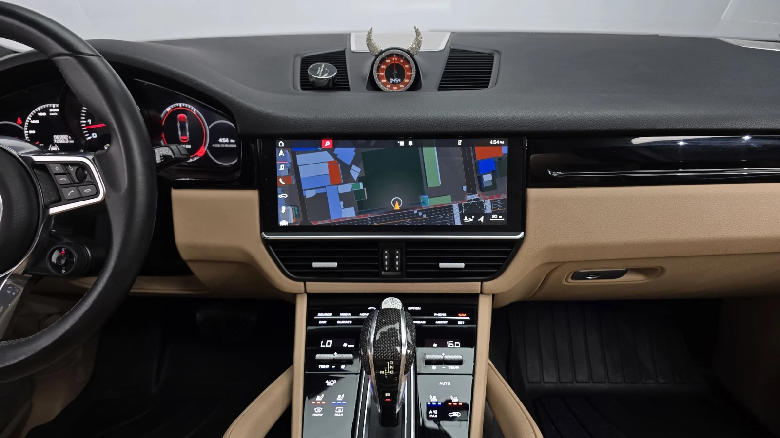 Porsche Cayenne MATRIX LED* 360* DIS* ОБДУХ* BOSE* КРАЙНА ЦЕНА, снимка 10 - Автомобили и джипове - 56060944