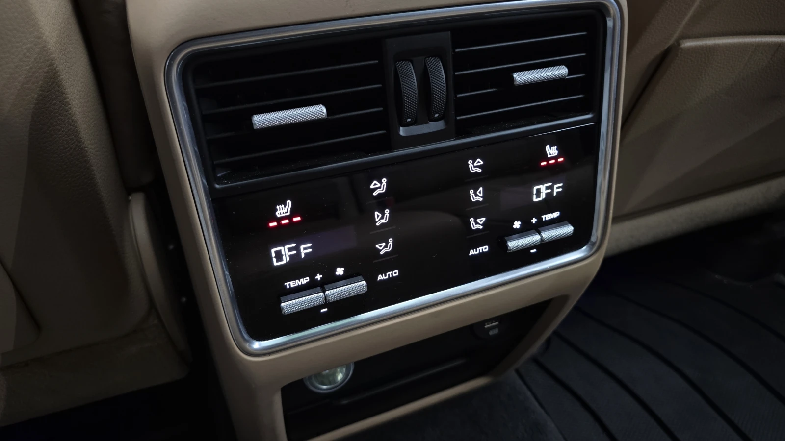 Porsche Cayenne MATRIX LED* 360* DIS* ОБДУХ* BOSE* КРАЙНА ЦЕНА, снимка 17 - Автомобили и джипове - 56060944