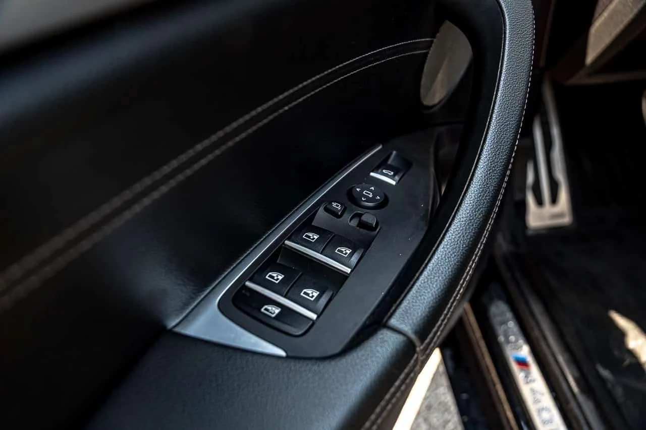BMW X4 * M40i M40i COUPE AWD | M SPORT PKG | NAVI | HUD |, снимка 9 - Автомобили и джипове - 56182763