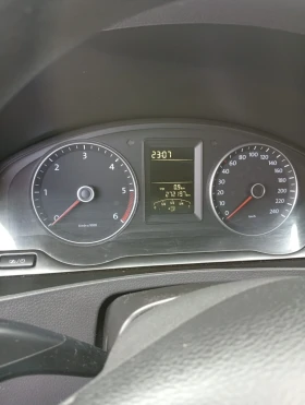 VW Transporter T 6 2.00 TDI, снимка 8 - Бусове и автобуси - 53697006