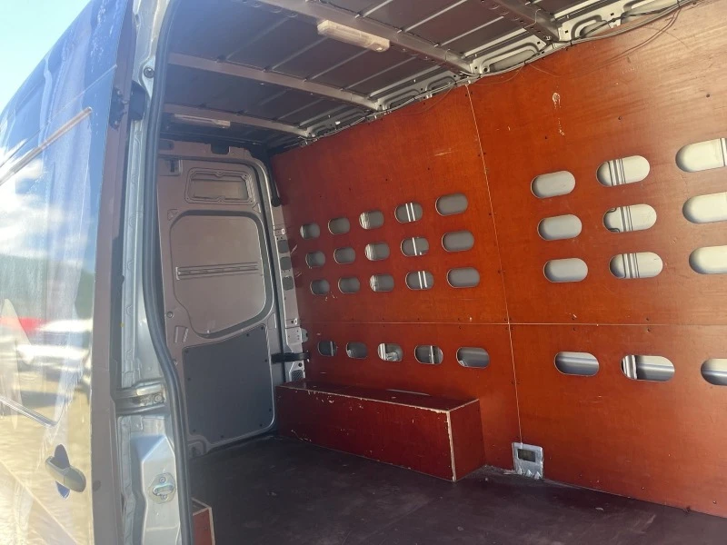 VW Crafter ТОП!2.5TDI!Клима!, снимка 6 - Бусове и автобуси - 45886491