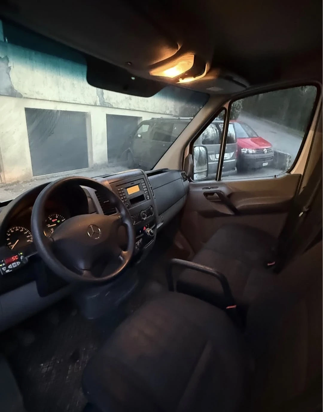 Mercedes-Benz Sprinter 313 * ХЛАДИЛЕН* КЛИМАТРОНИК* ШВЕЙЦАРИЯ*  - изображение 5