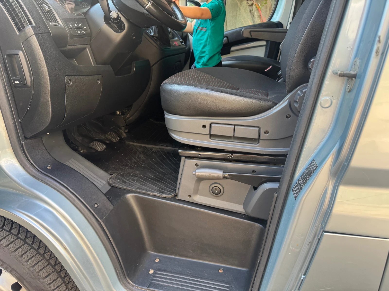 Citroen Jumper 2.2 HDI - изображение 8