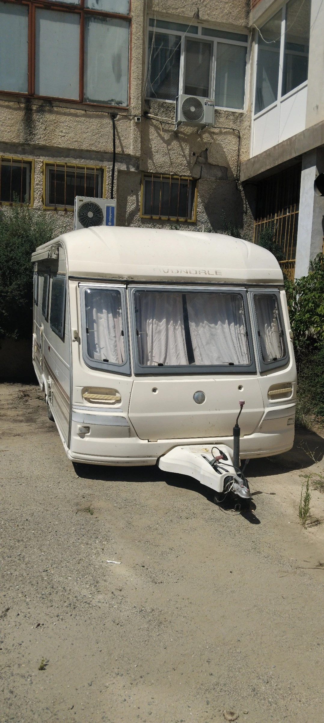 Каравана Avondale avocel Б категория, снимка 3 - Каравани и кемпери - 55509662