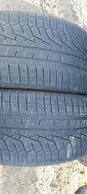 Гуми Зимни 255/40R19, снимка 1