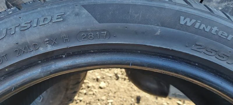 Гуми Зимни 255/40R19, снимка 6 - Гуми и джанти - 31141838